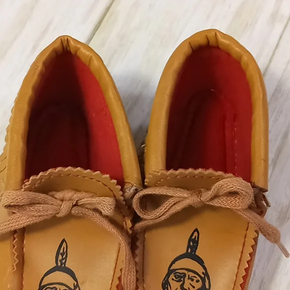 Minnetonka Bootie Moccasins Toddler Size 5 - Picture 2 of 7